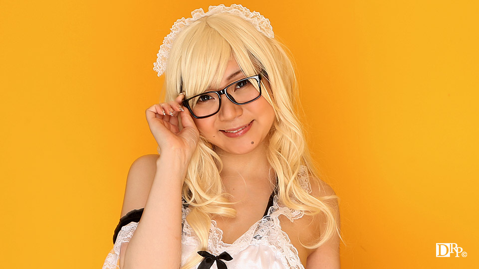 1pondo 071817_554 Naked Model With Glasses